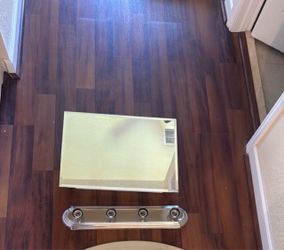 Medicine Cabinet & 4-Light Fixtur
