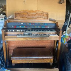 Hammond Organ