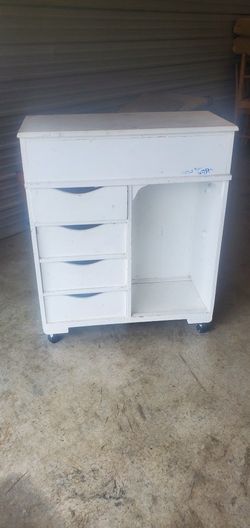 4 drawer kids dresser Used