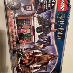 LEGO 76388 Harry Potter Hogsmeade Village Visit