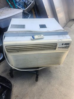 12,,000 BTU AIR CONDITIONER