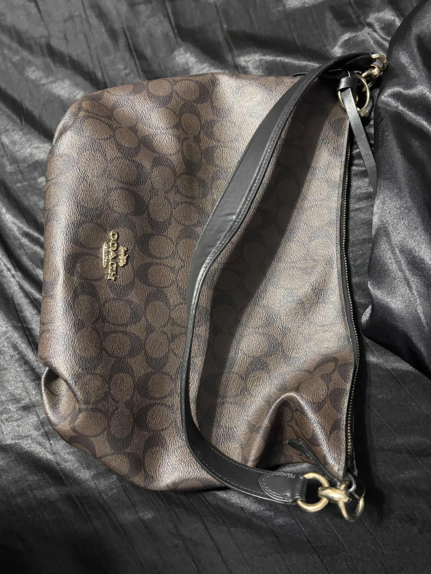 Coach Skylar Signature