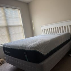 **FULL SIZE** —>PRO ADAPT TEMPUR PEDIC BED <—