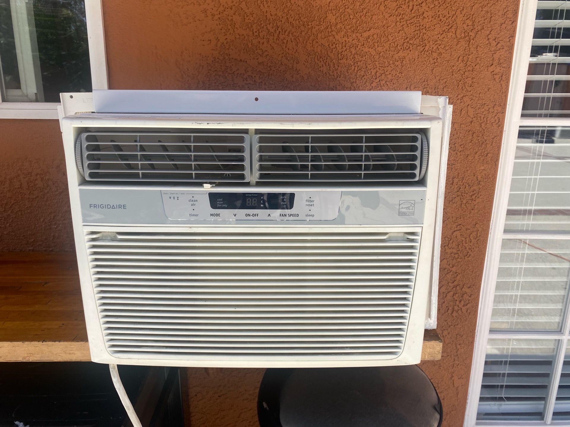 Frigidaire White Stove (Used)