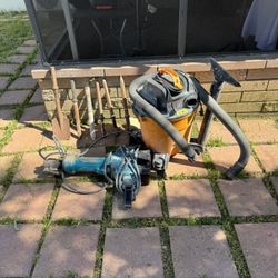 Makita Jack Hammer With Various Attachments 