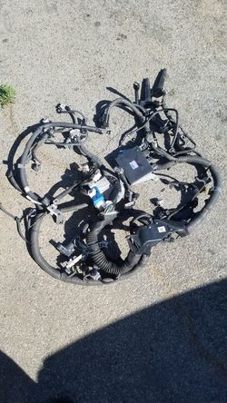 Engine harness