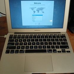 MacBook Air (Mid 2013) 