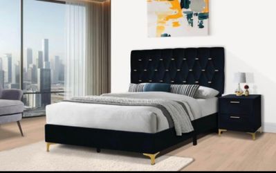 New luxury Queen Set Just $399