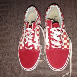 2pairs Size 9 Men Vans Shoes Red Black for Sale in Green Cove