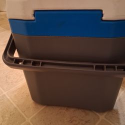 Ice chest