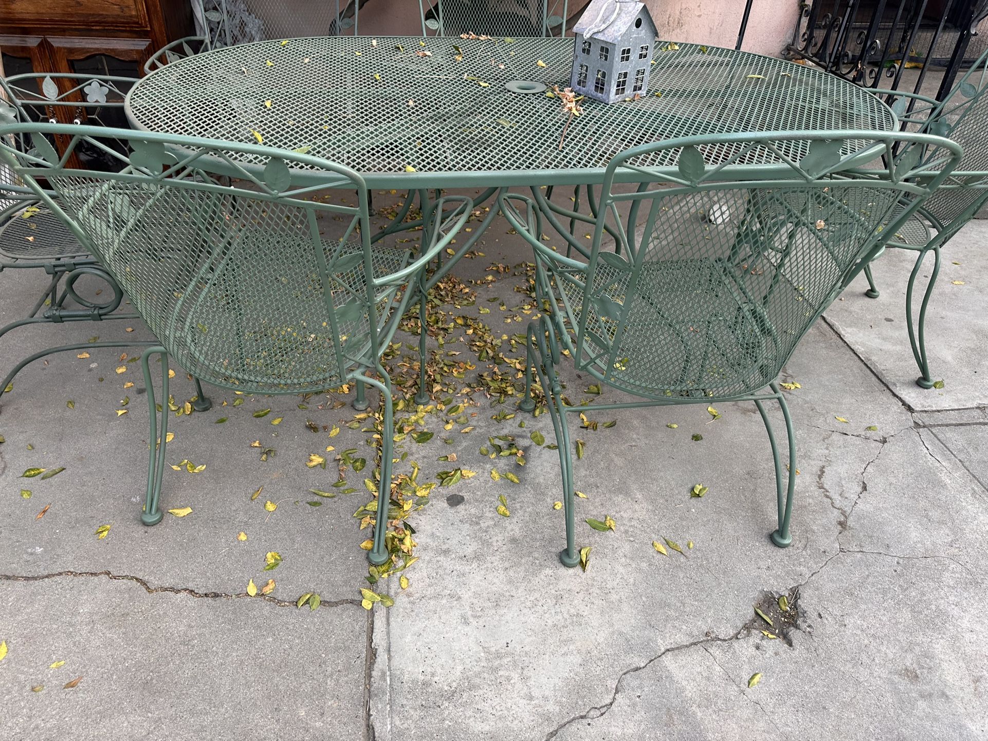 Oval Table And 6 Chairs Vintage 