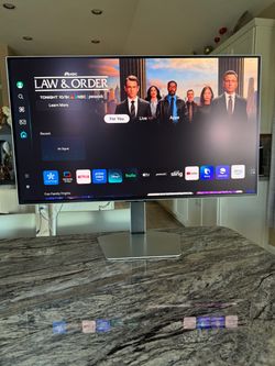 Samsung 32” Odyssey OLDE G8 4K Smart Gaming Monitor