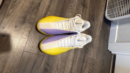 Nike air cut Zoom GT cut three Los Angeles Lakers colorway