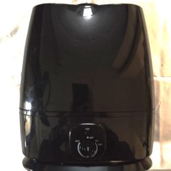 Ultrasonic Humidifier Model EC-H2 by Upper Echelon Products 13.5” high x 11” wide x 5” deep, 6L capacity--