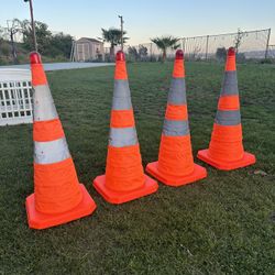 SUNNYGLADE POP-UP SAFETY CONES $25 