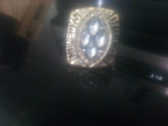 Emit Smith fake super bowl ring