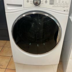 WHIRLPOOL WASHER MACHINE