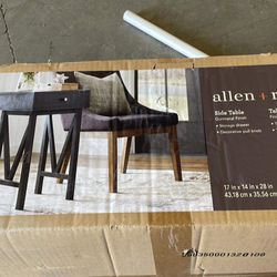 Allen Roth End Table