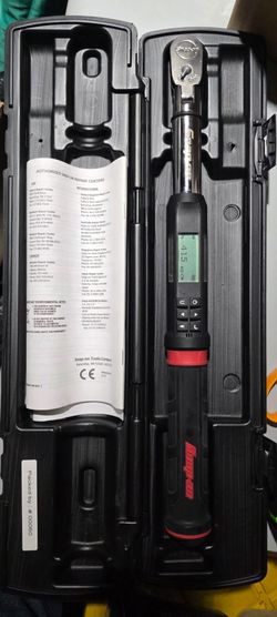 SNAP-ON ATECH2FR100B 3/8" FLEX HEAD TECHANGLE https://offerup.com/redirect/?o=NS0xMDBGVC5MQg== TORQUE WRENCH # A