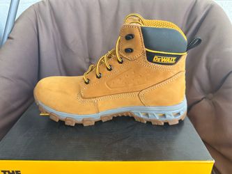 Dewalt boots 🥾 new