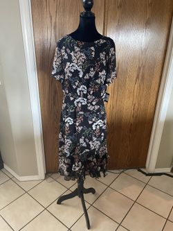 Floral Princess Cut Flowing Summer Dress