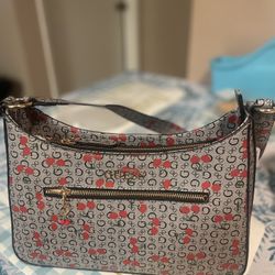 Brand New Guess Purse 
