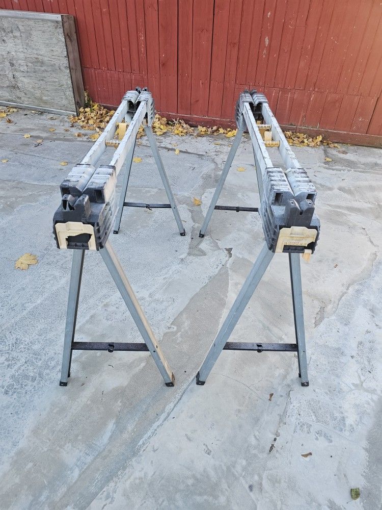 Dewalt Heavy Duty Saw Horses