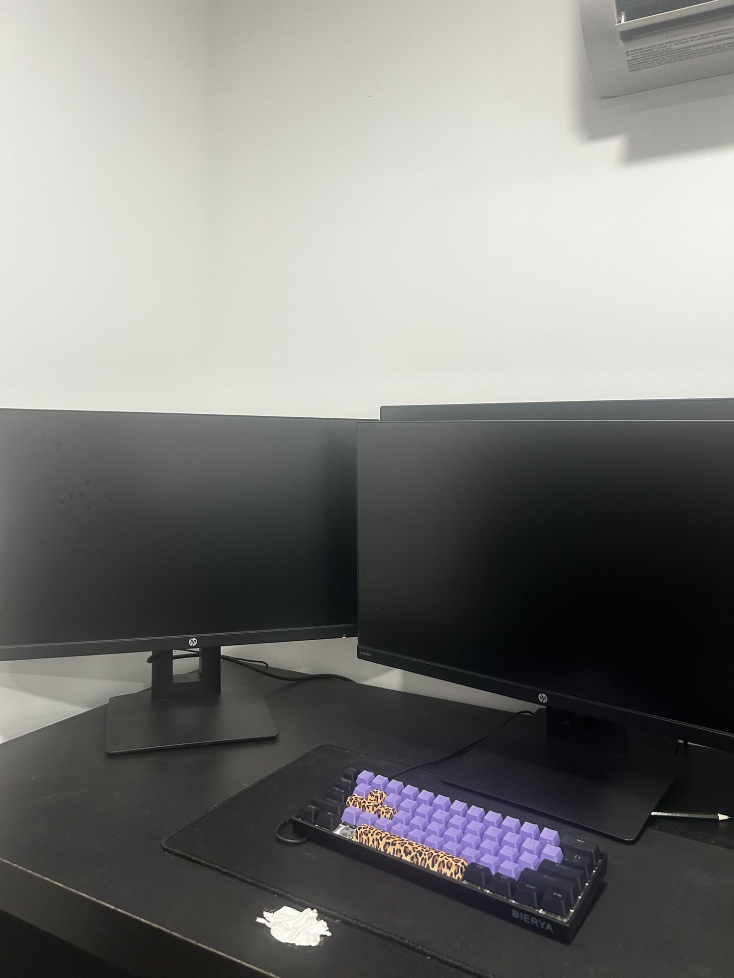 2 Monitors