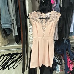 Women's Blush Pink Lace BCBG size 0 Dress 