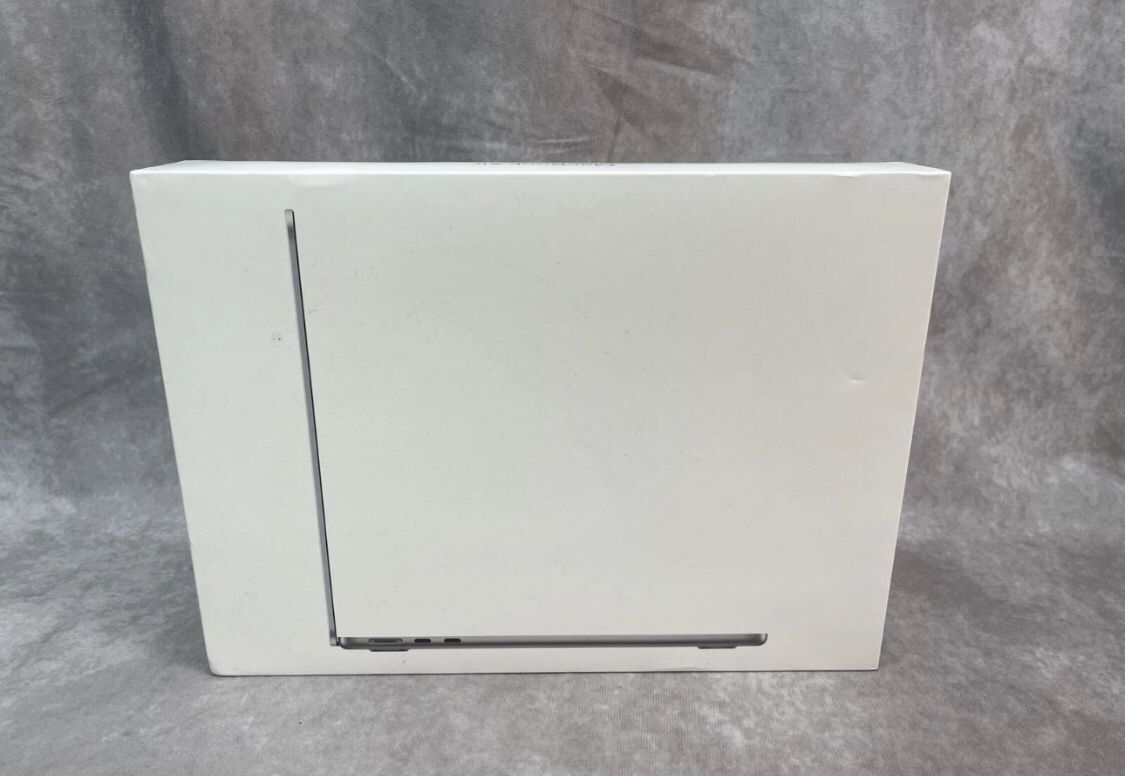 13” Apple MacBook Air laptop m2 chip 16gb 256gb 