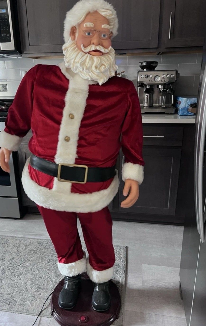 5 Foot Dancing Santa