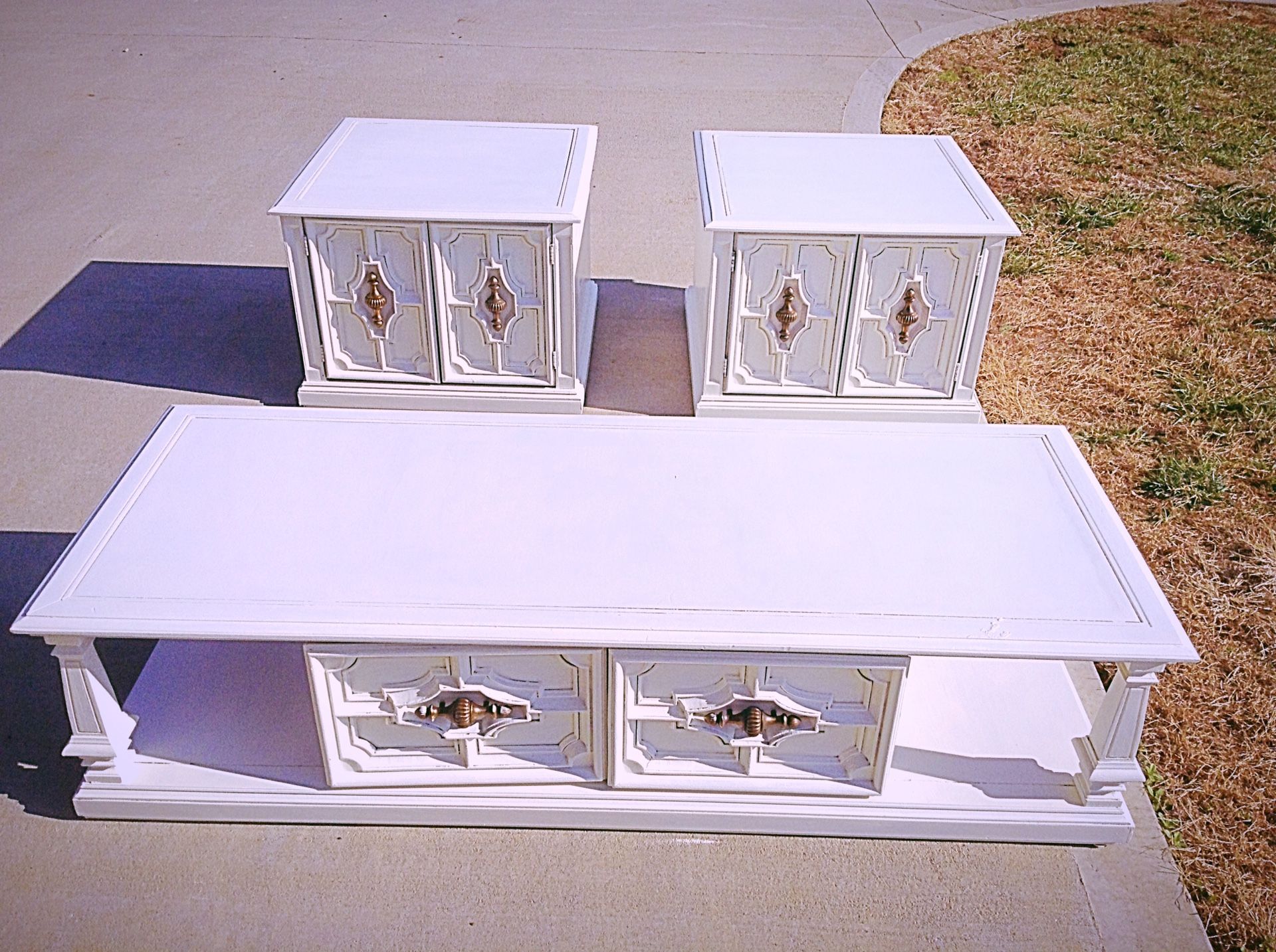 Antique table/ end tables