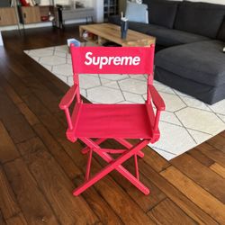 Supreme Director Chairs Red / Black