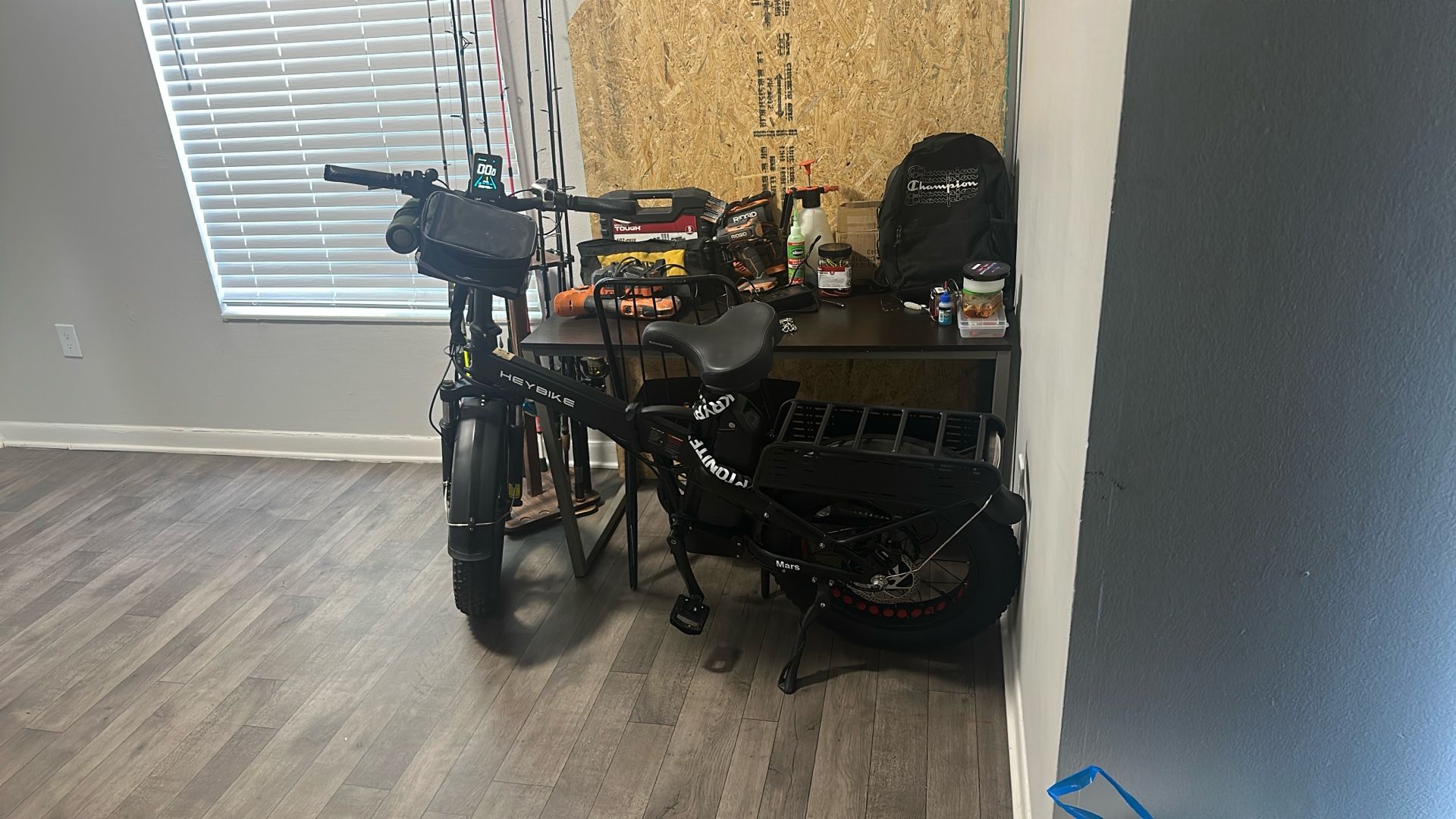Brand New Heybike 48miles 2 Batteries