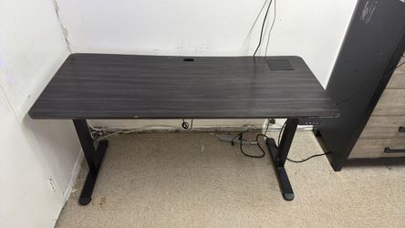 Gaming table