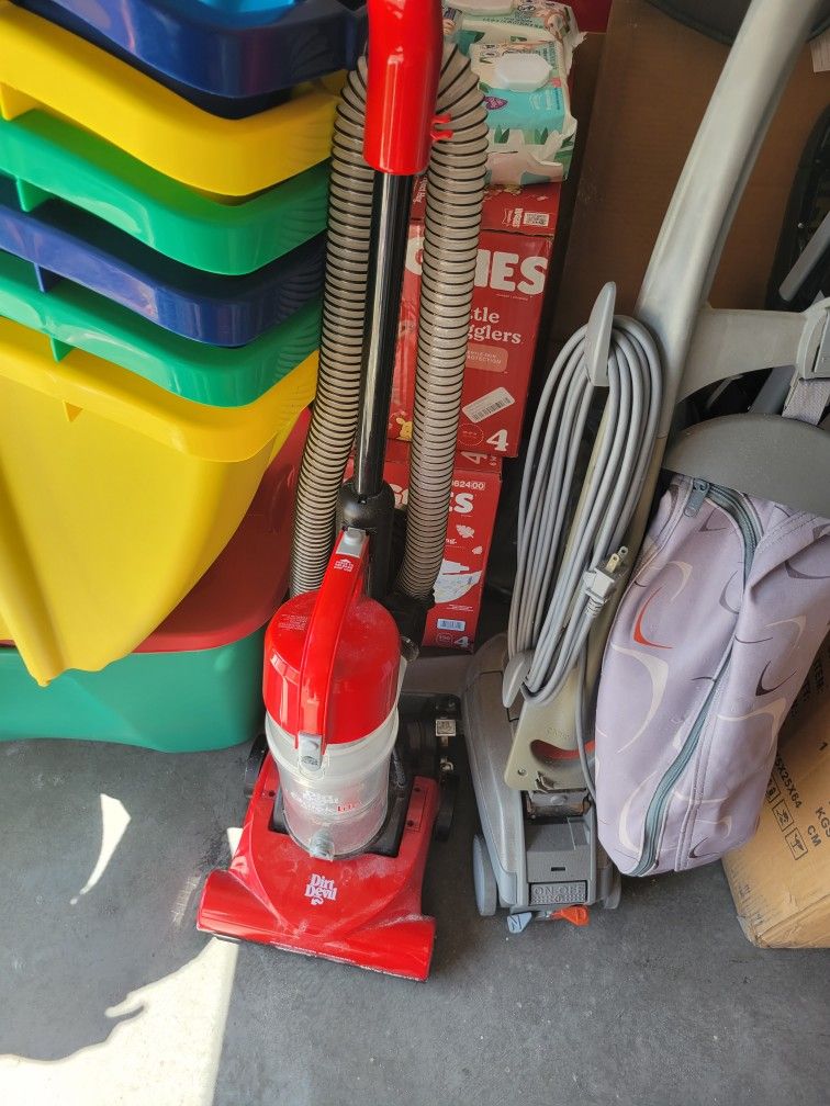 Dirt Devil Mini VACUUM