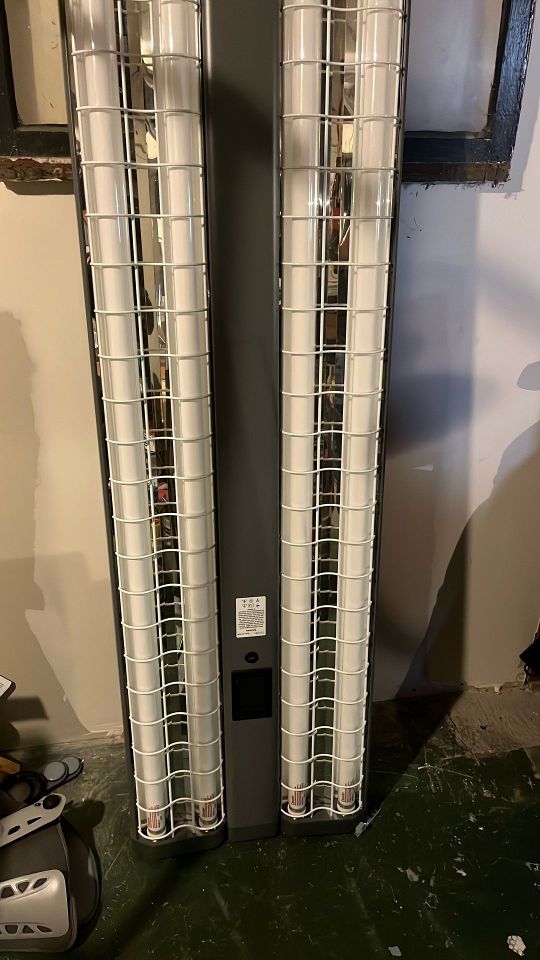 Daavlin Series 7 Phototherapy Unit