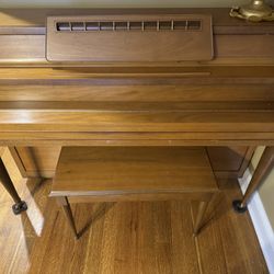 Story & Clark Upright Piano – $250 OBO