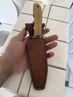 Knife holster