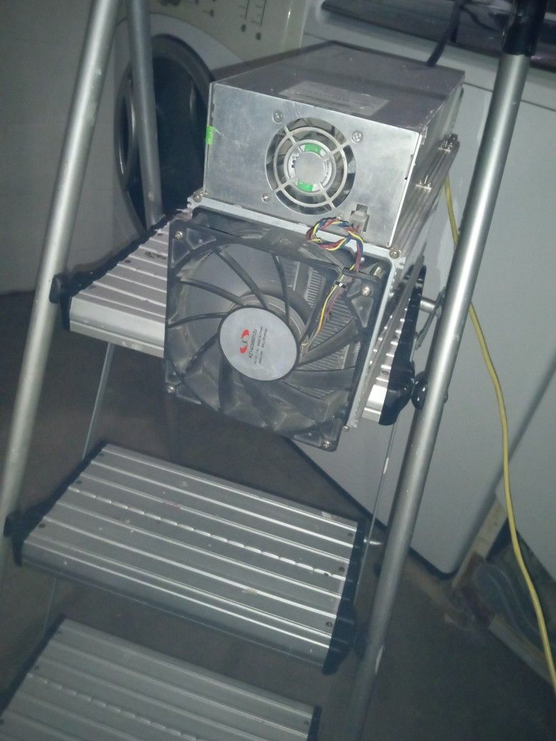 Asic Bitcoin Miner with Everything You need To Plug And Play