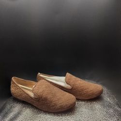 Vince Camuto Flats Size 6