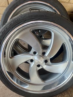 22” US Mags staggered Like New Rims and Tires