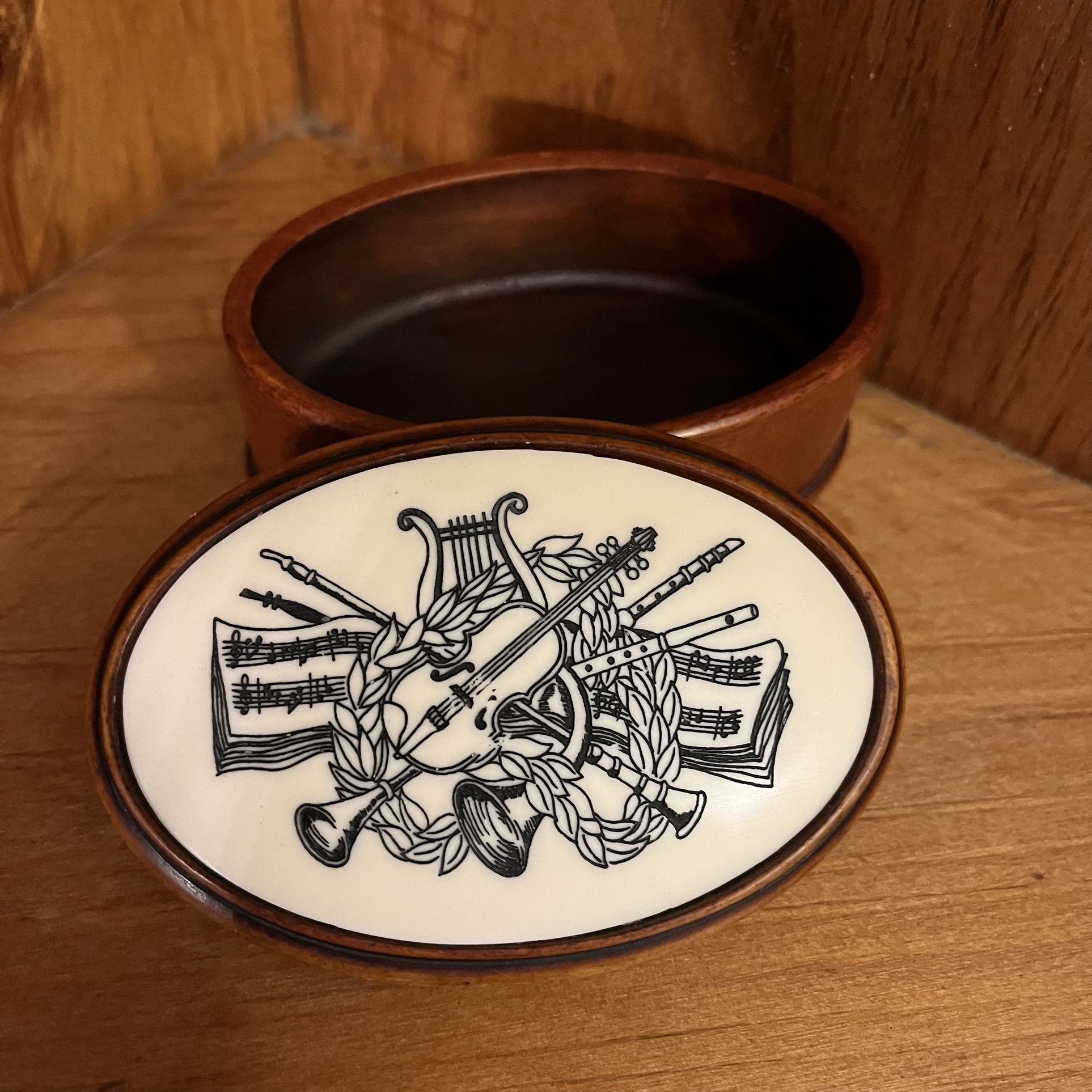 Vintage Enesco Wooden Keepsake Trinket Box Music Design