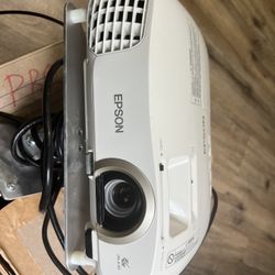 Epson Power lite Home Cinema 2030 plus ceiling Mount