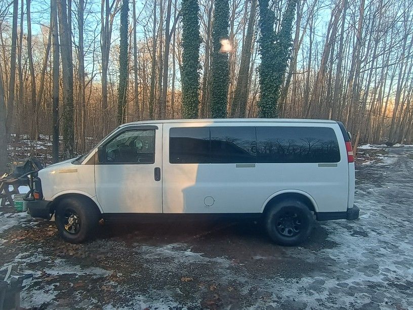 2011 Chevrolet Express Cargo