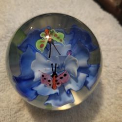 VTG Fostoria Glass Butterflys In the Garden  Paperweight 