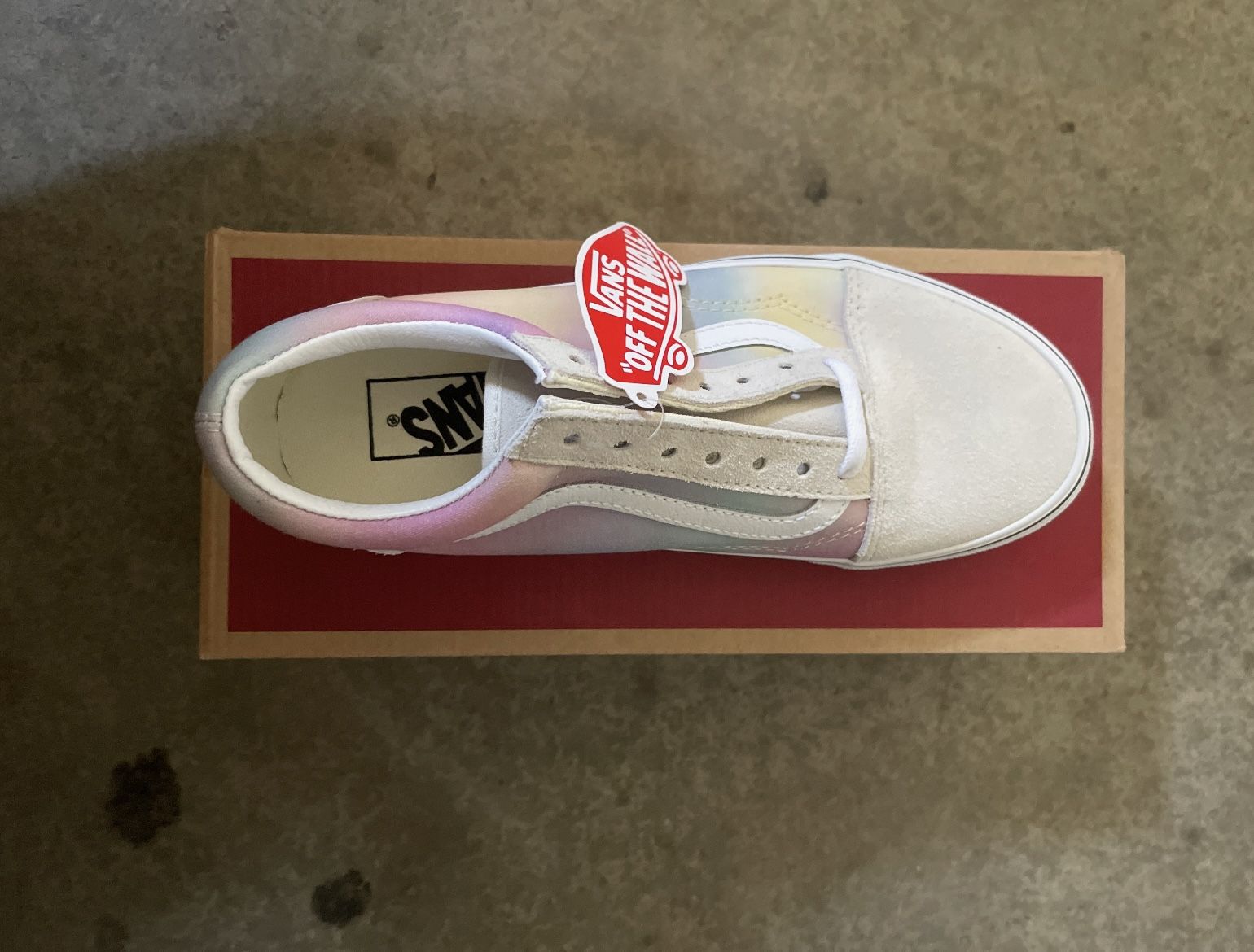 Women’s 6.5 Vans