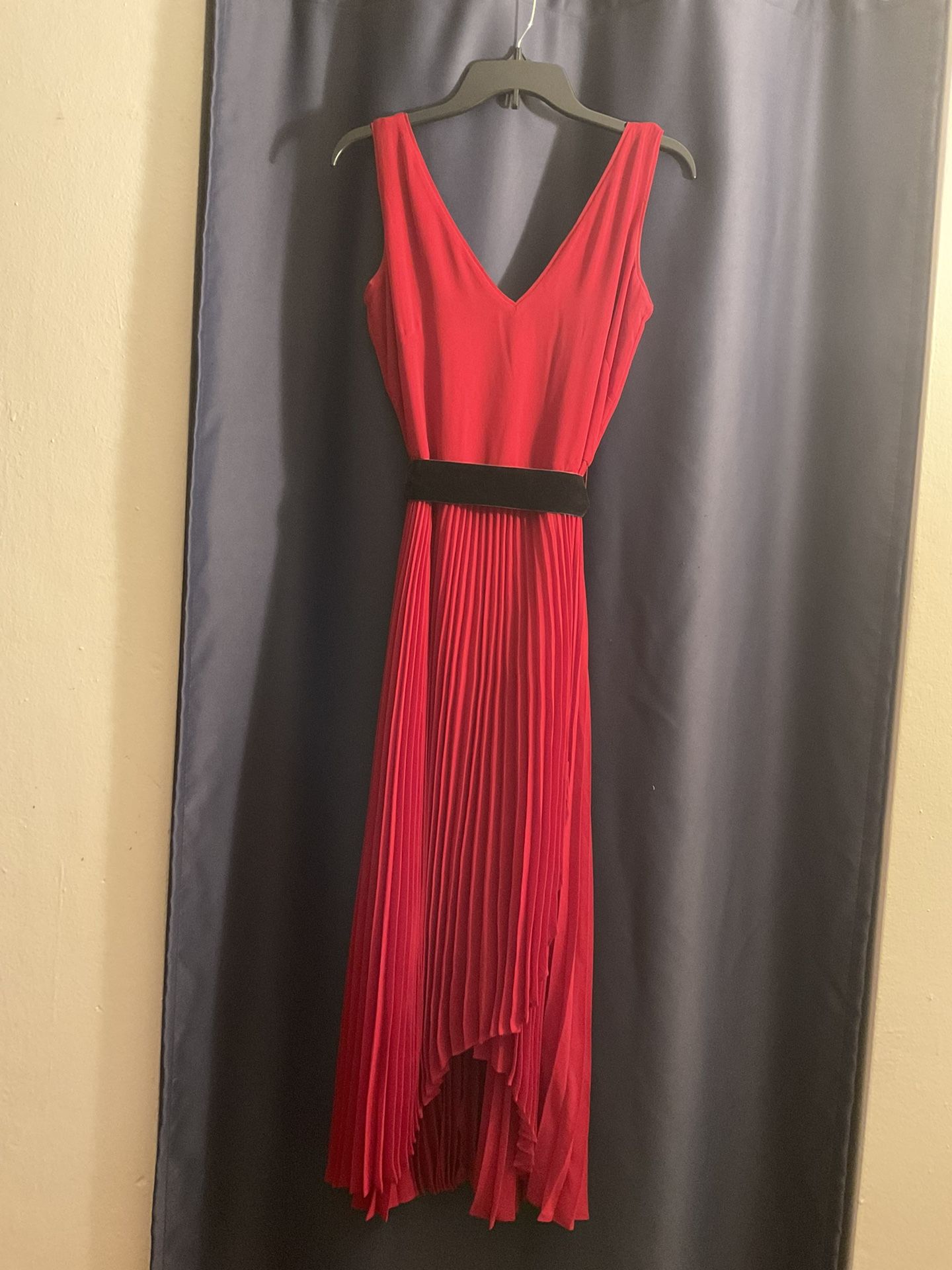 fitted lace wedding dress White House Black Market Women's Red Floral Tie Front Pleated Dress main image 1
