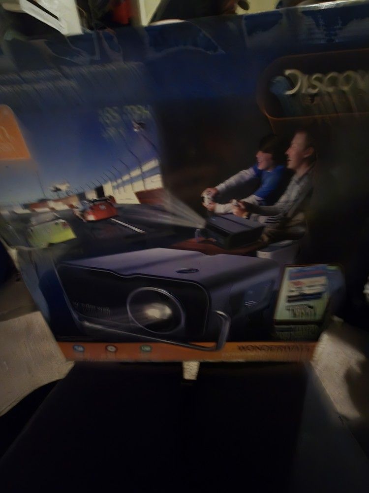 Entertainment projector wonder wall