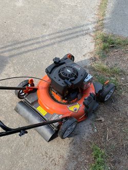 Practically New yard, master lawnmower, only been out of the box for two weeks Practically New yard, master lawnmower, only been out of the box for tw